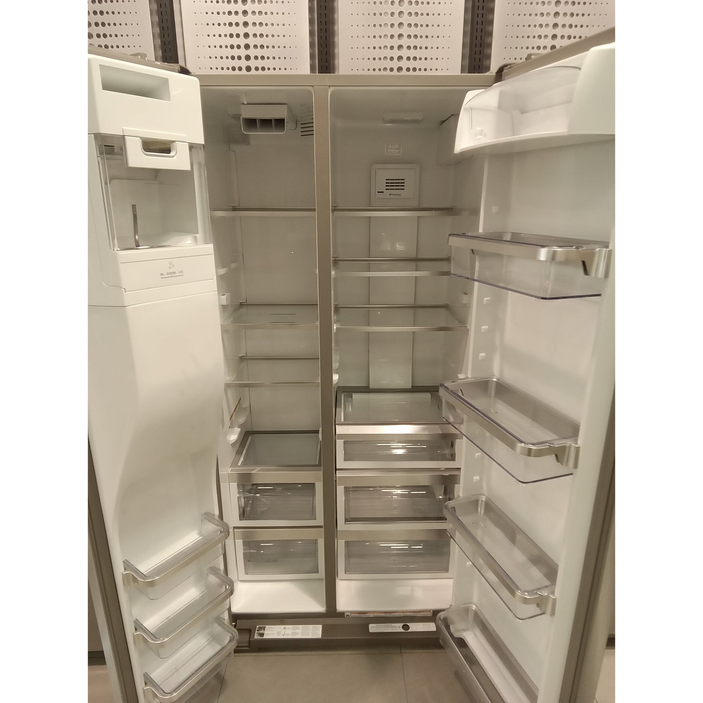 KITCHEN AID KRSC703HPS 22.6 cu ft. CounterDepth SidebySide Refriger