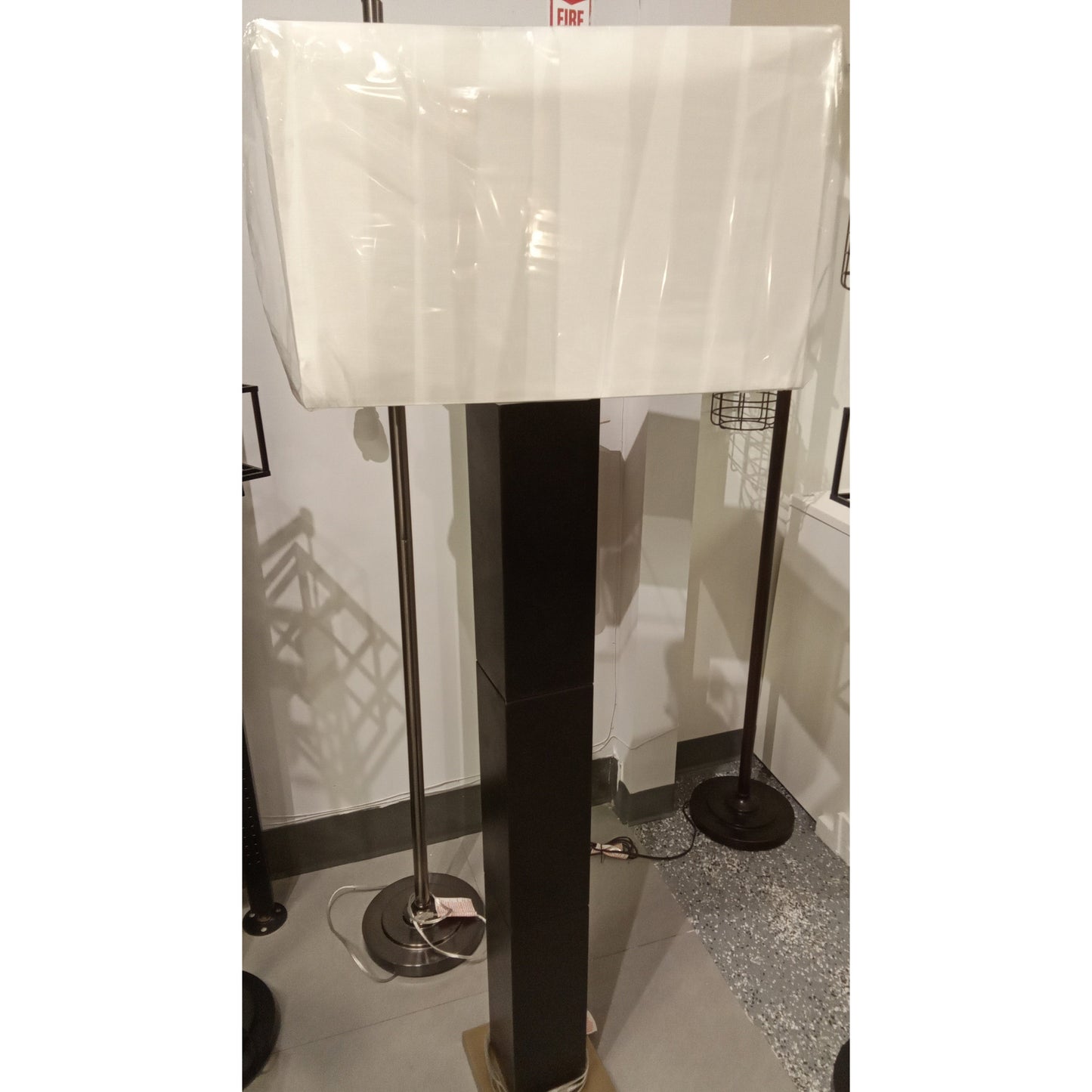 Tall Elegant corner Lamp